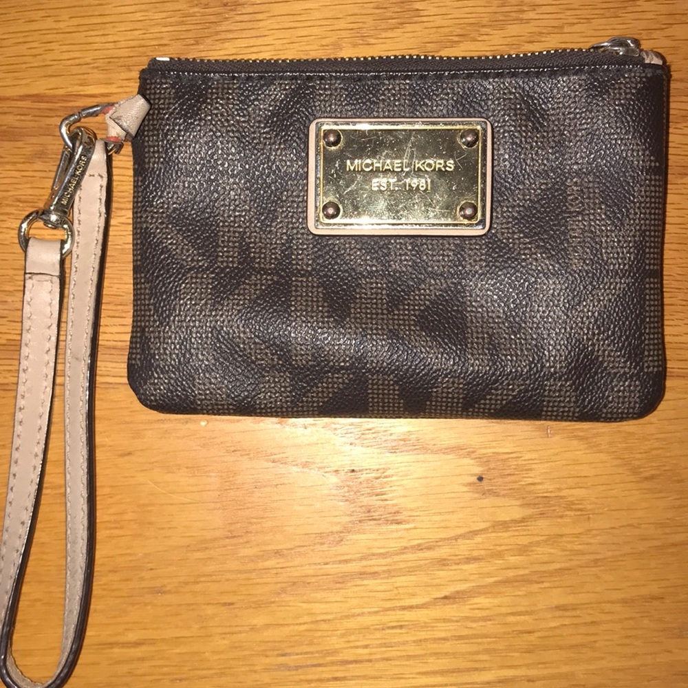 Michael Kors Wristlet